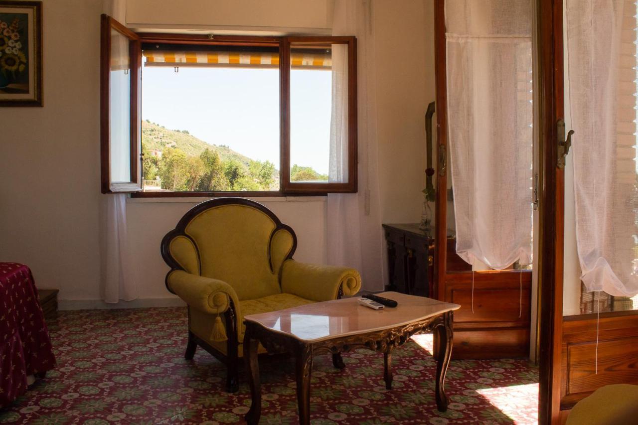 Villa Sarina ポッリカ エクステリア 写真